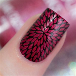 81 Love Potion, Stamping Neglelak, Colour Alike (u)